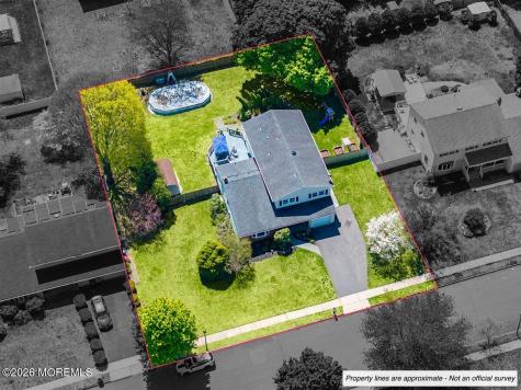 14 London Drive East Brunswick NJ 08816