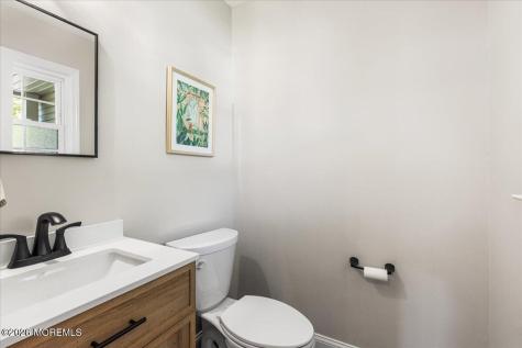 14 London Drive East Brunswick NJ 08816