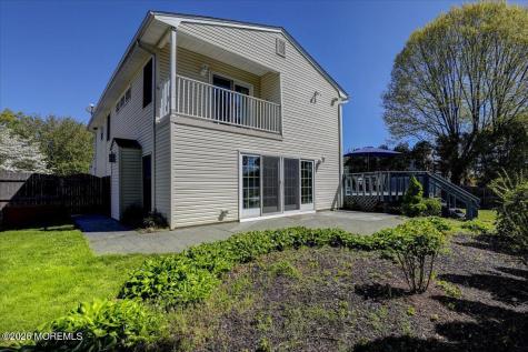 14 London Drive East Brunswick NJ 08816