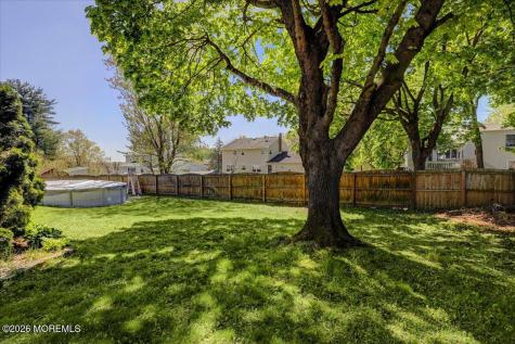 14 London Drive East Brunswick NJ 08816