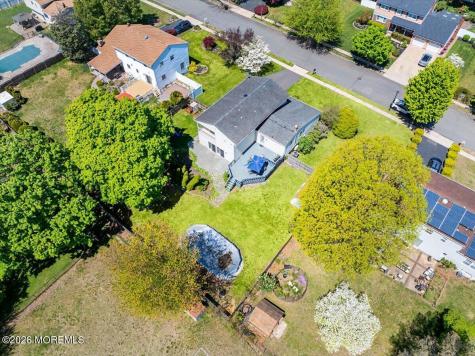 14 London Drive East Brunswick NJ 08816
