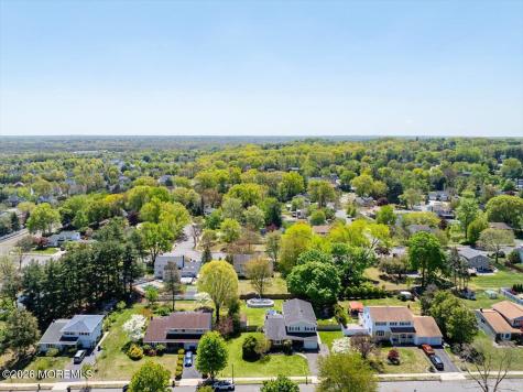 14 London Drive East Brunswick NJ 08816