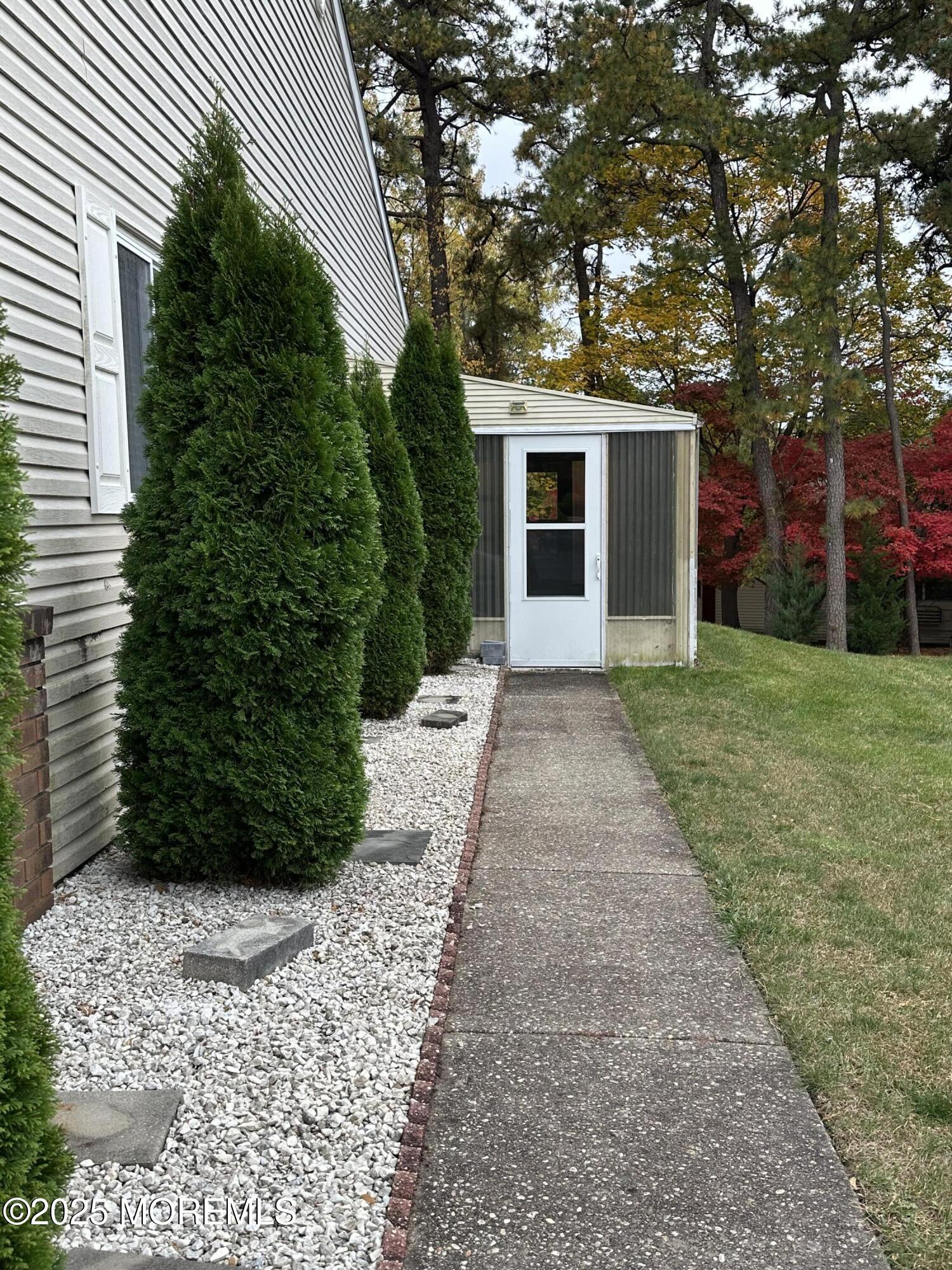 3B Drake Street Whiting NJ 08759