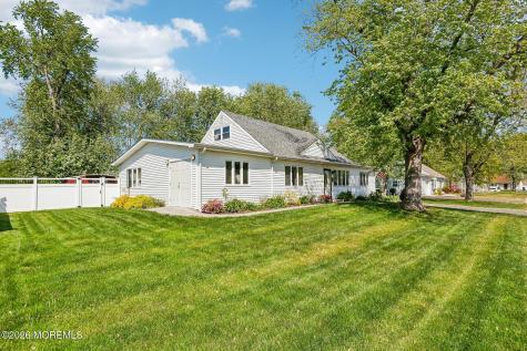 5 Farmdale Road Hazlet NJ 07730