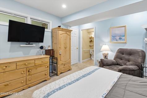 2 Lilac Place Howell NJ 07731