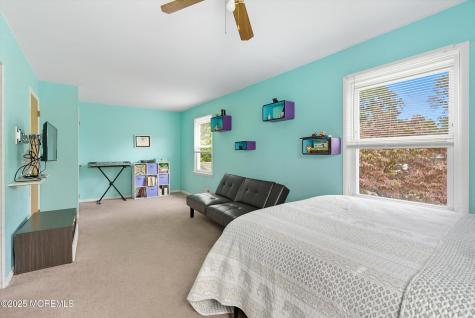 2 Lilac Place Howell NJ 07731