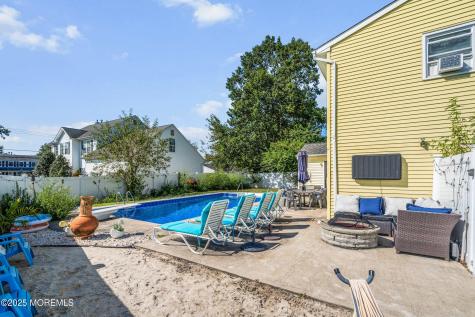 2 Lilac Place Howell NJ 07731