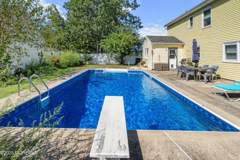 2 Lilac Place Howell NJ 07731