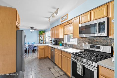2 Lilac Place Howell NJ 07731