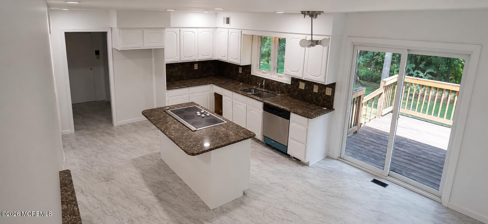 8 Delwood Drive Holmdel NJ 07733