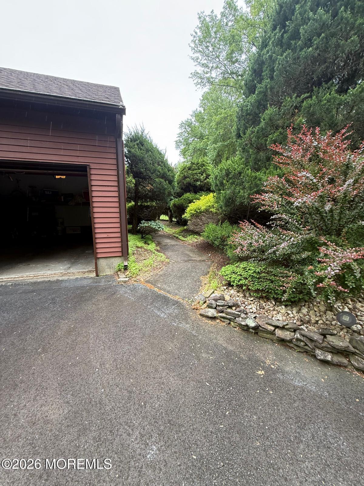 8 Delwood Drive Holmdel NJ 07733