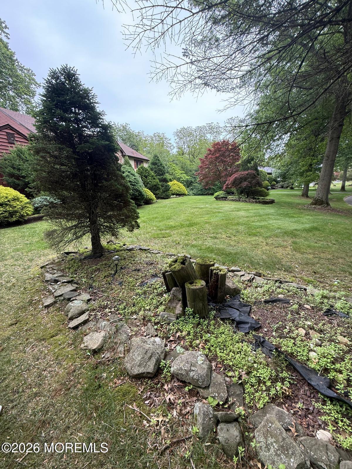 8 Delwood Drive Holmdel NJ 07733