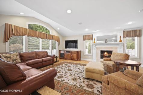 21 Musket Lane Eatontown NJ 07724