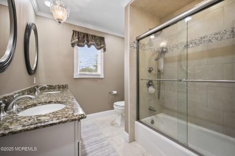 21 Musket Lane Eatontown NJ 07724