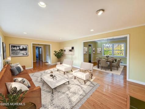 35 Woodland Drive Middletown NJ 07748