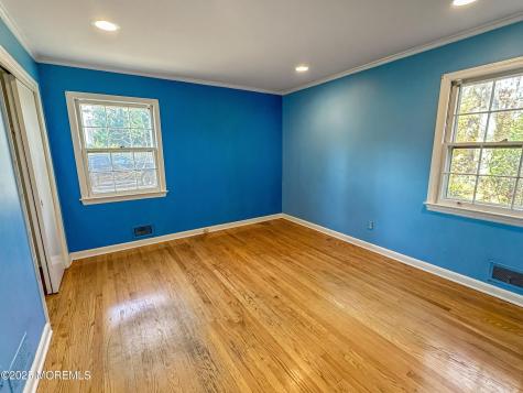 35 Woodland Drive Middletown NJ 07748