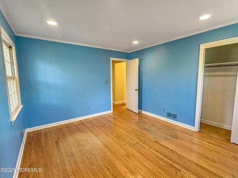 35 Woodland Drive Middletown NJ 07748