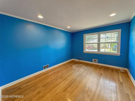 35 Woodland Drive Middletown NJ 07748
