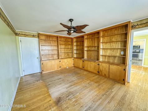 35 Woodland Drive Middletown NJ 07748