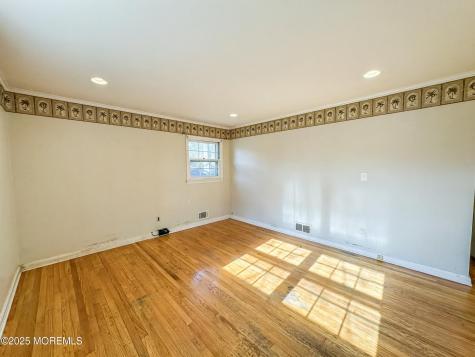 35 Woodland Drive Middletown NJ 07748