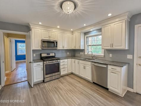 35 Woodland Drive Middletown NJ 07748