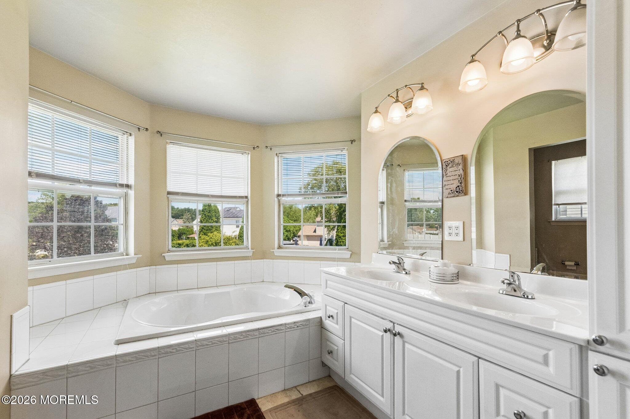 16 Crater Lake Road Howell NJ 07731