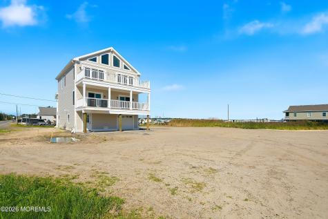 307 Ohanlon Avenue Bayville NJ 08721