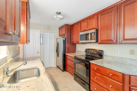 96 Deerfield Drive Manahawkin NJ 08050