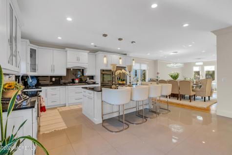 243 Overbrook Avenue Oakhurst NJ 07755