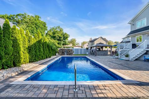 243 Overbrook Avenue Oakhurst NJ 07755