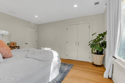 243 Overbrook Avenue Oakhurst NJ 07755