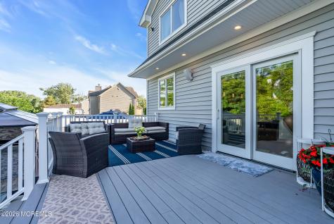 243 Overbrook Avenue Oakhurst NJ 07755