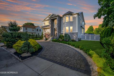 243 Overbrook Avenue Oakhurst NJ 07755