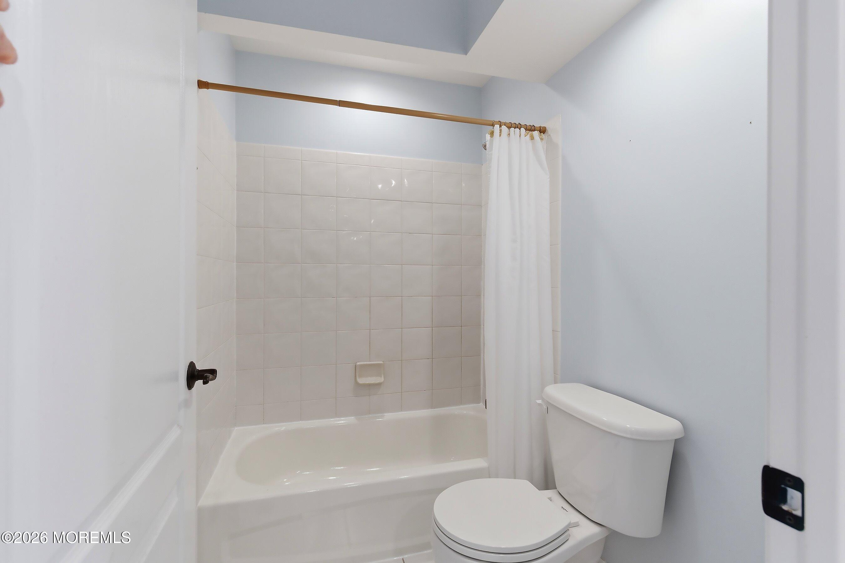16 Deer Run Drive Freehold NJ 07728