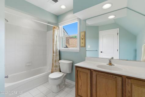 16 Deer Run Drive Freehold NJ 07728
