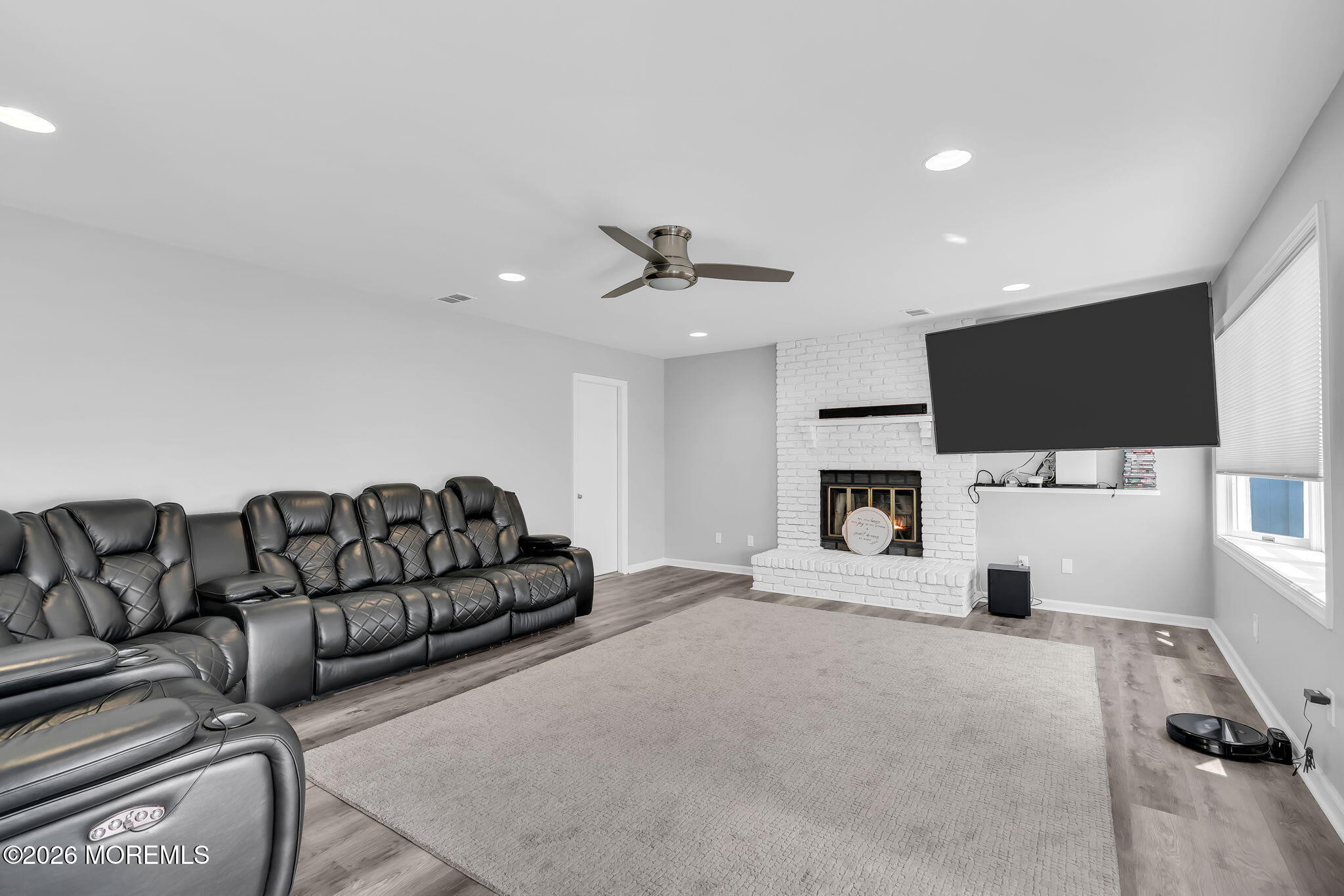 40 Kiwi Loop Howell NJ 07731