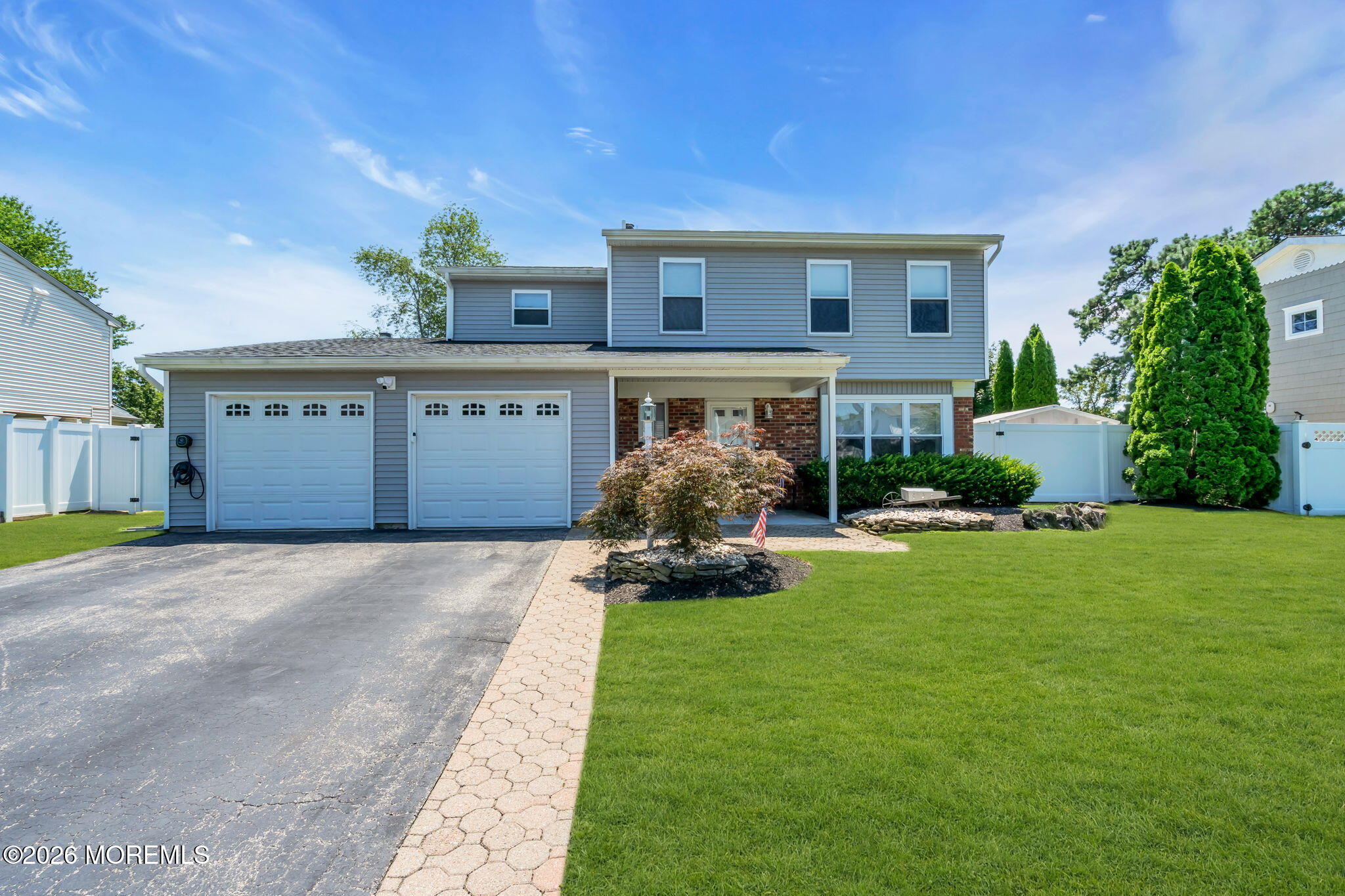 40 Kiwi Loop Howell NJ 07731