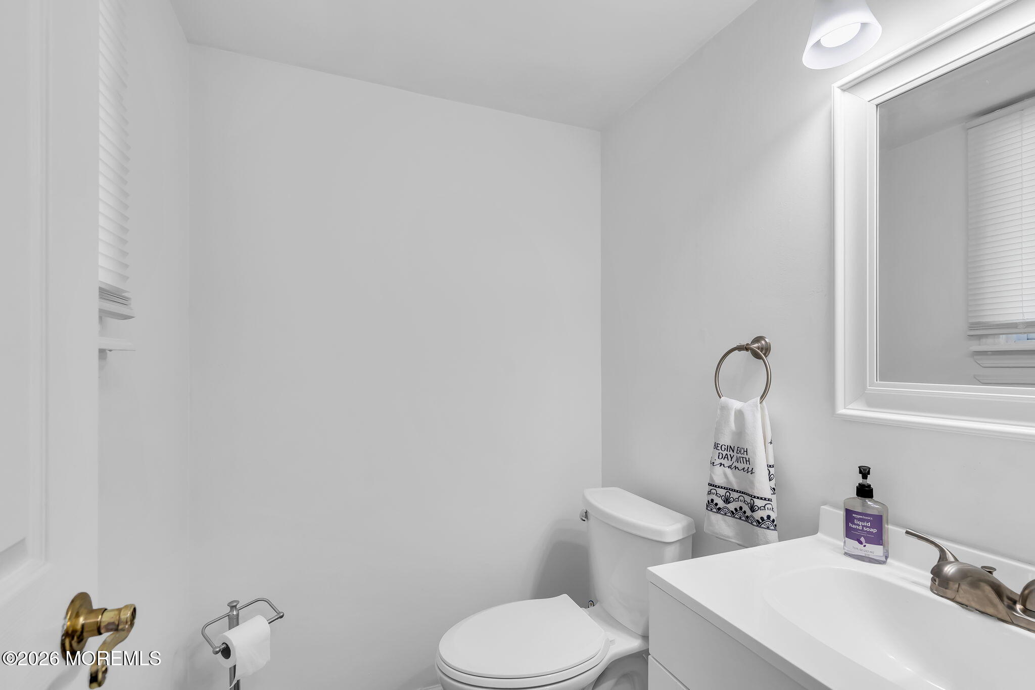 40 Kiwi Loop Howell NJ 07731