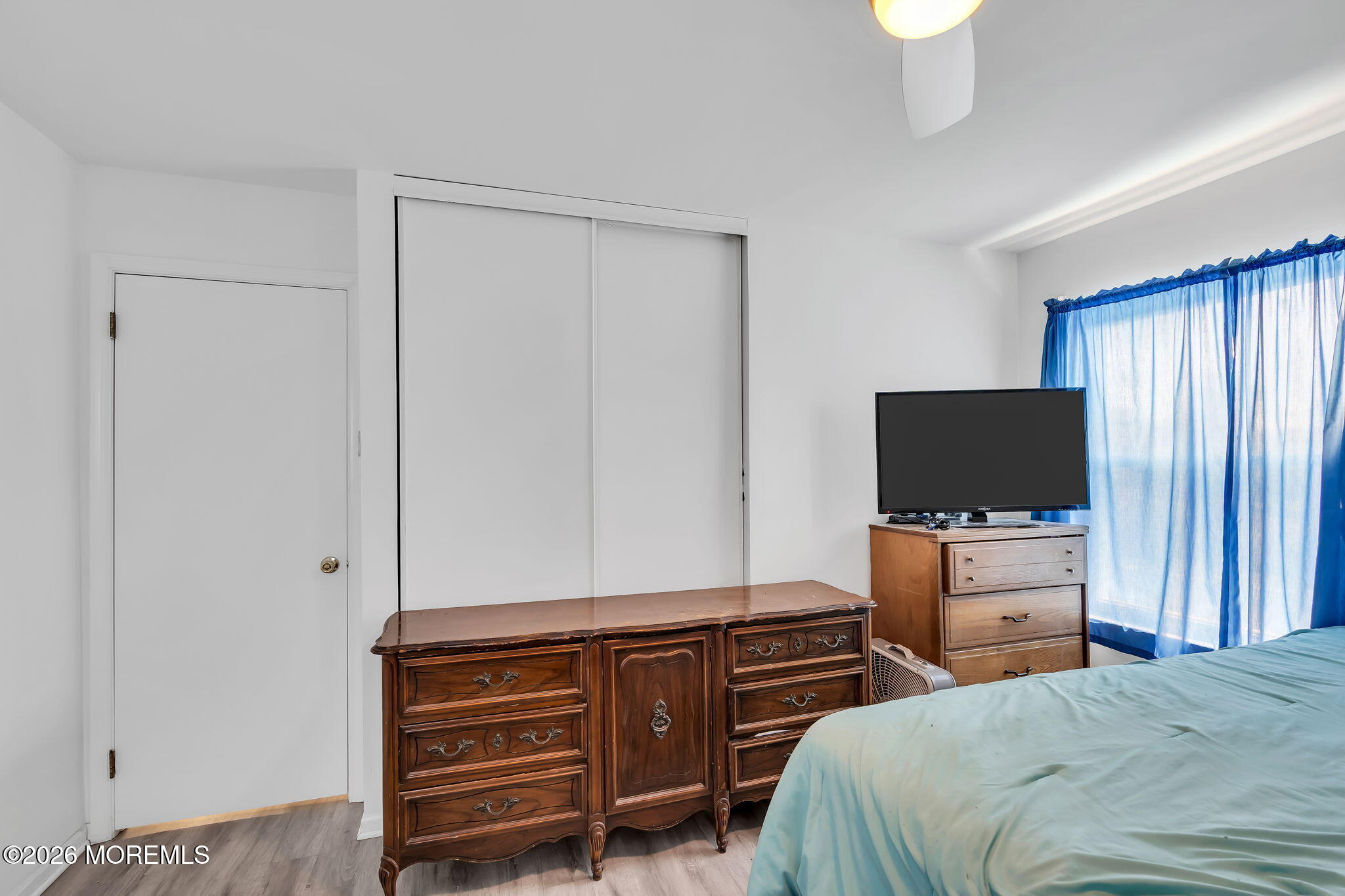 40 Kiwi Loop Howell NJ 07731