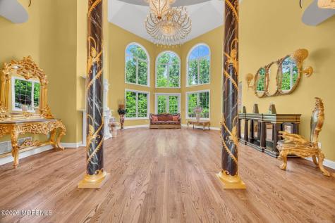 15 Embry Farm Road Marlboro NJ 07746