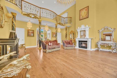 15 Embry Farm Road Marlboro NJ 07746