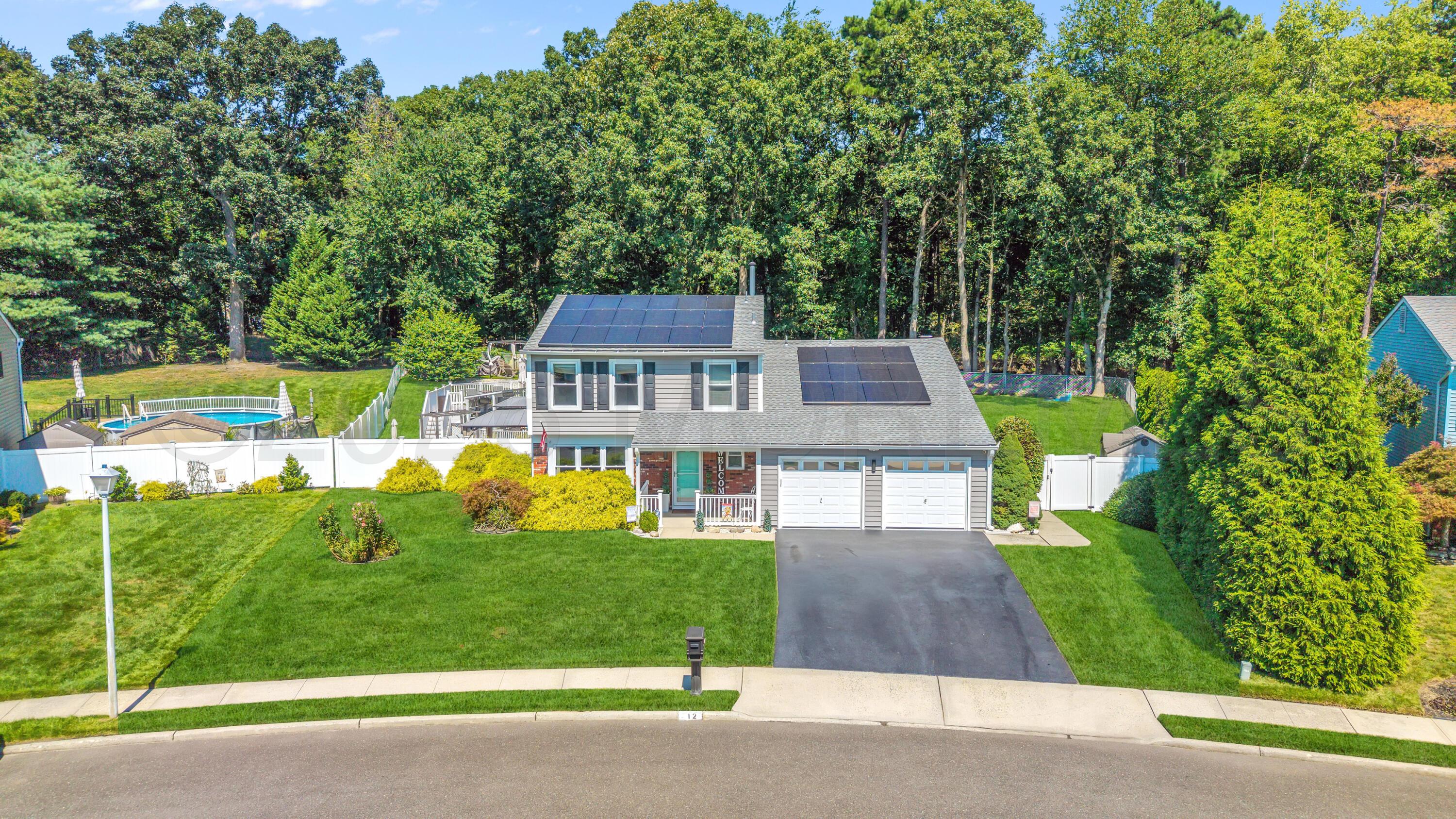 12 Yellowstone Lane Howell NJ 07731