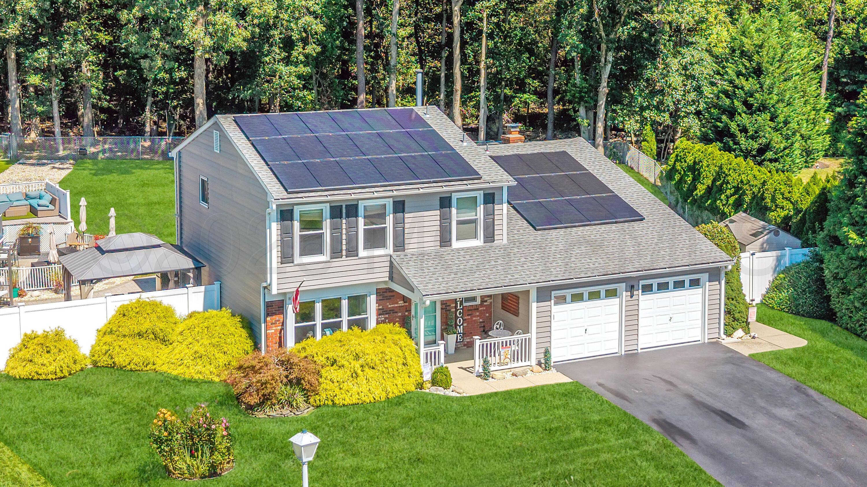 12 Yellowstone Lane Howell NJ 07731
