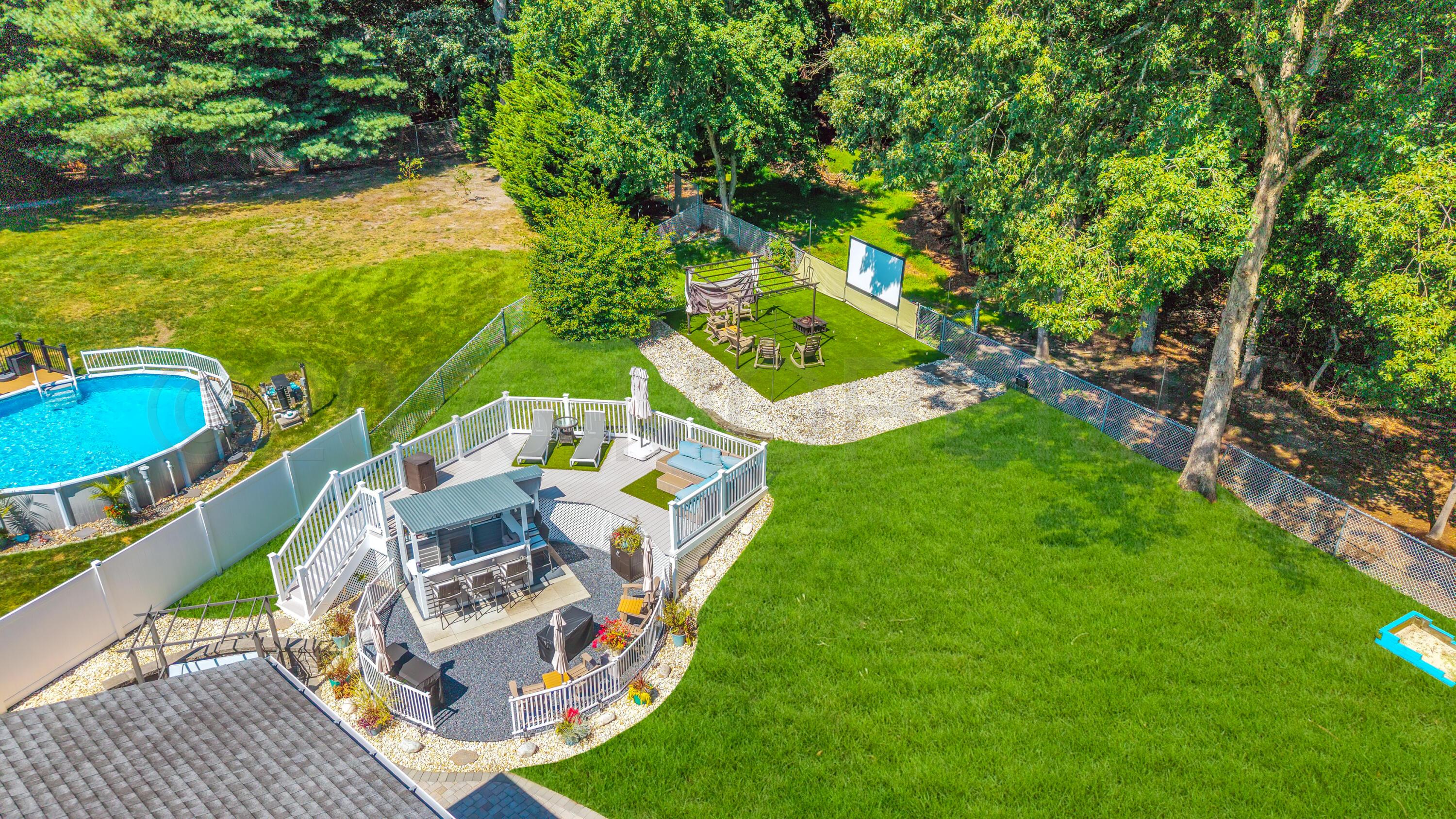 12 Yellowstone Lane Howell NJ 07731