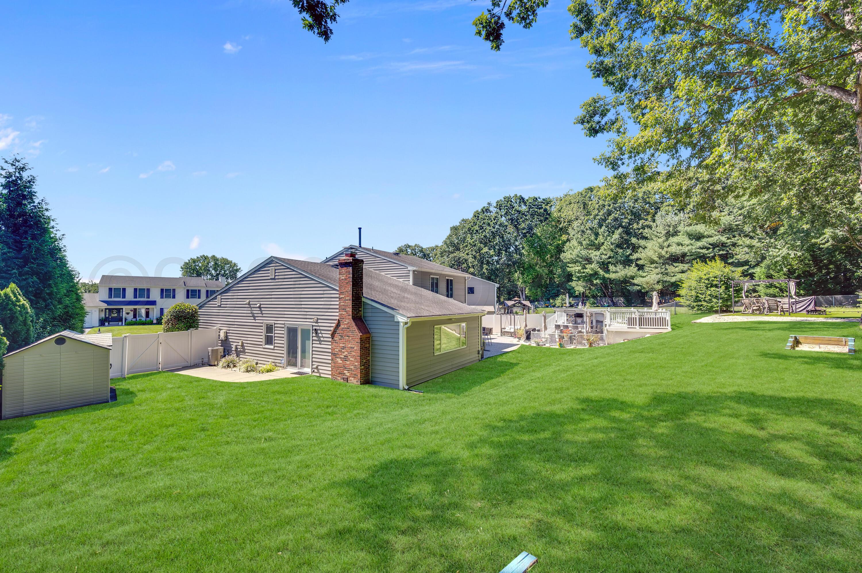 12 Yellowstone Lane Howell NJ 07731