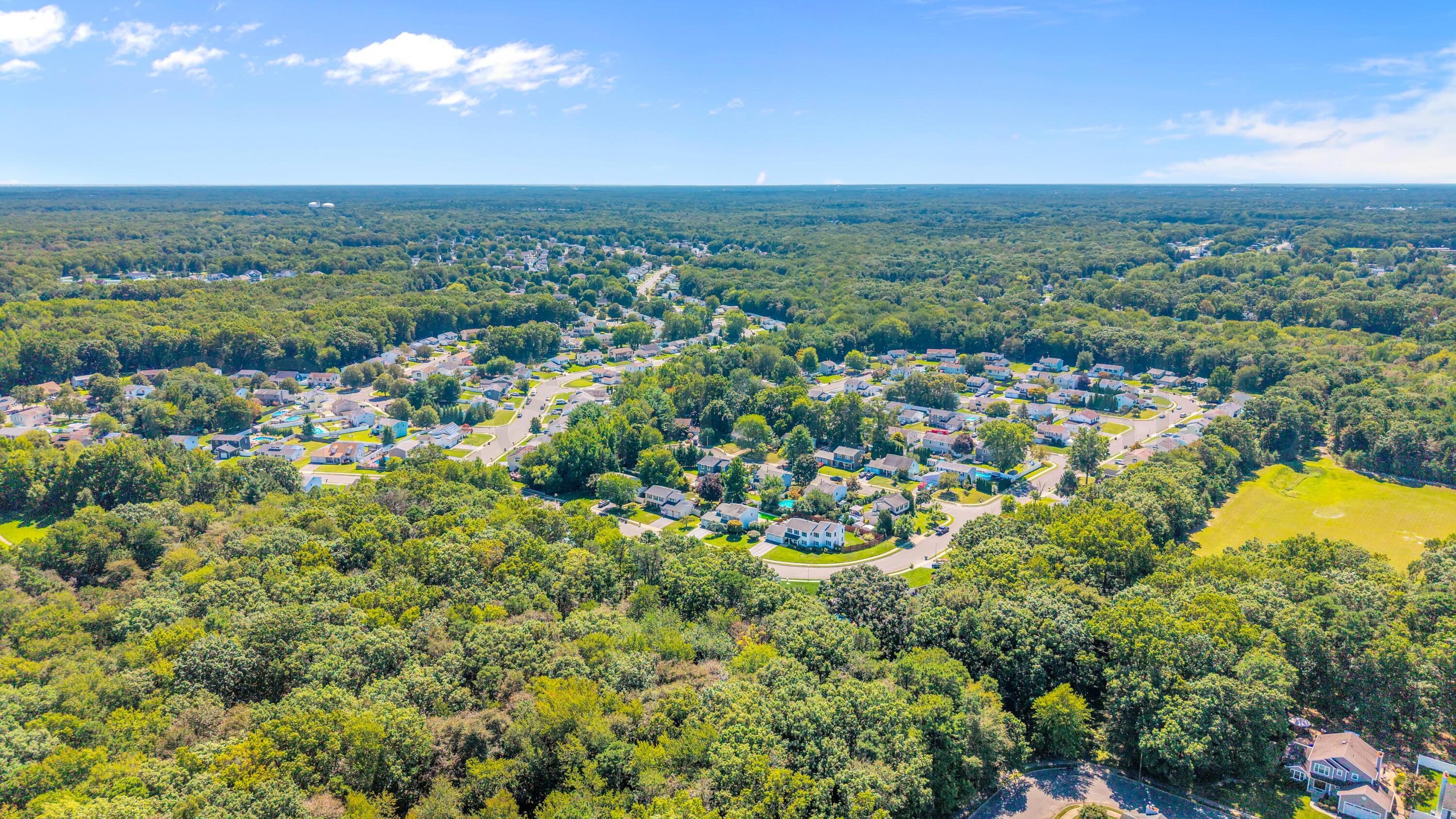 12 Yellowstone Lane Howell NJ 07731