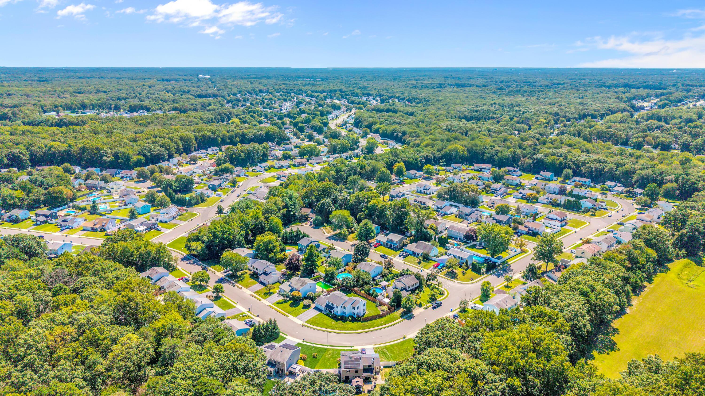 12 Yellowstone Lane Howell NJ 07731