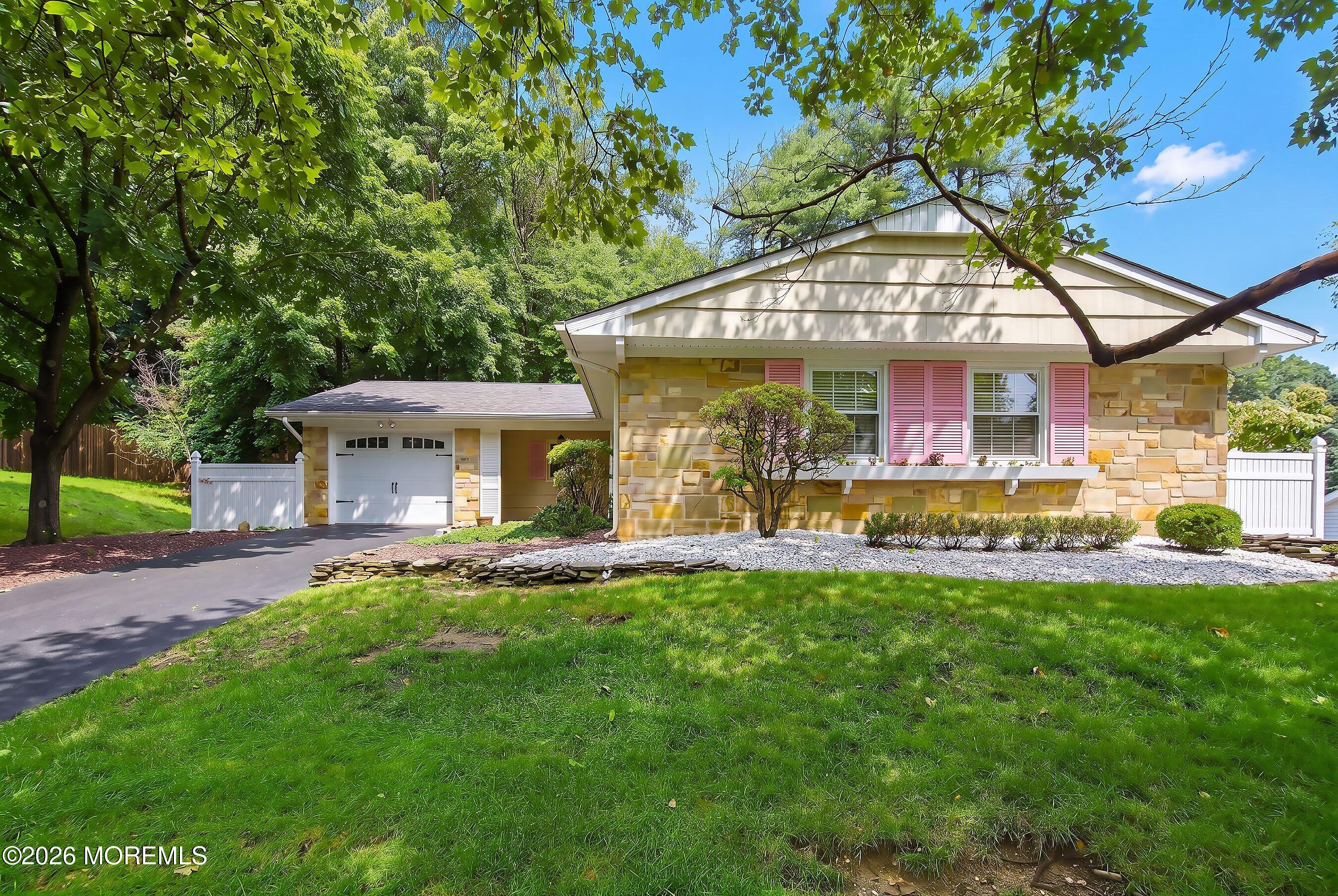 95 Idlebrook Lane Aberdeen NJ 07747
