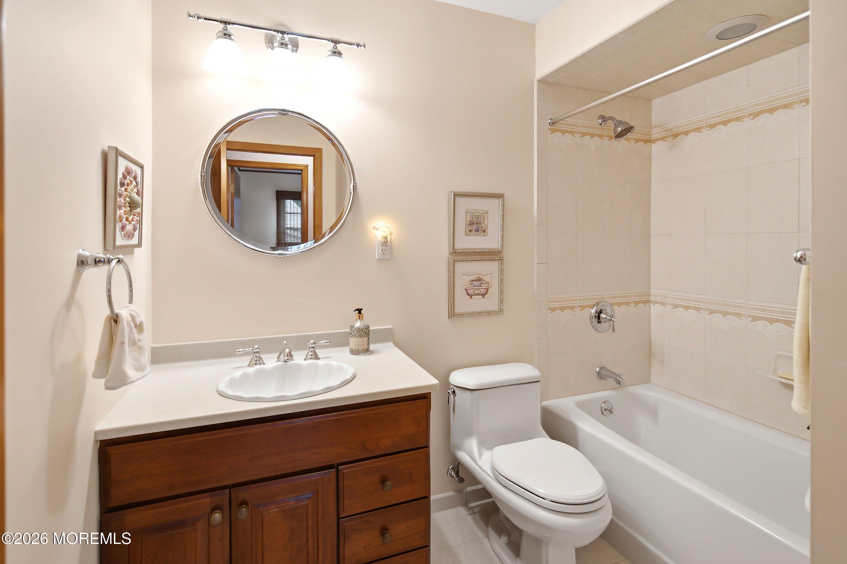 95 Idlebrook Lane Aberdeen NJ 07747