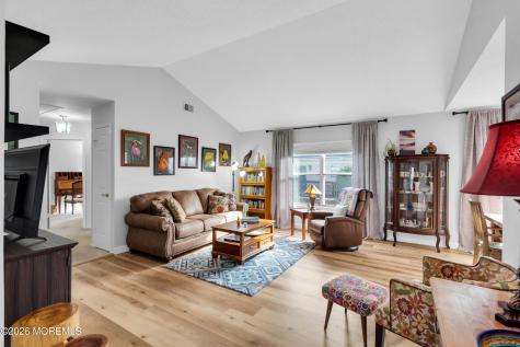528 Petunia Lane Whiting NJ 08759
